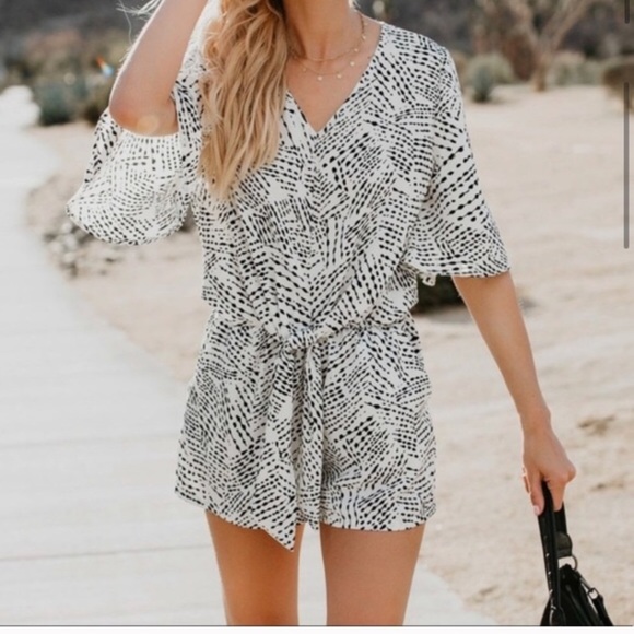 Vici black and white romper - Picture 4 of 6